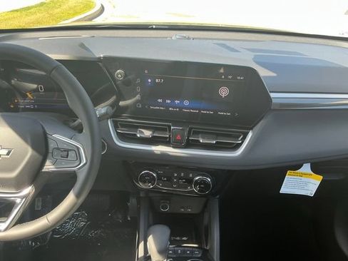 New 2026 Chevrolet TrailBlazer LT w/ Convenience Package AWD/4WD image 25