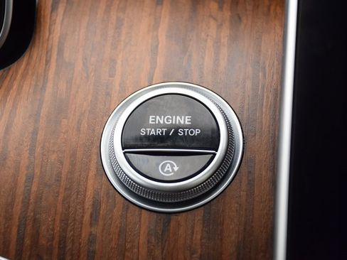 Certified 2023 Mercedes-Benz C 300 Sedan image 28