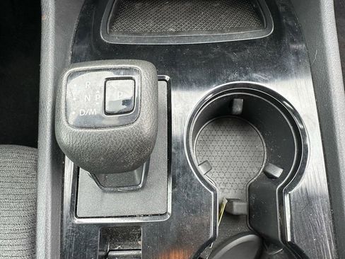 Used 2022 Nissan Rogue SV image 20