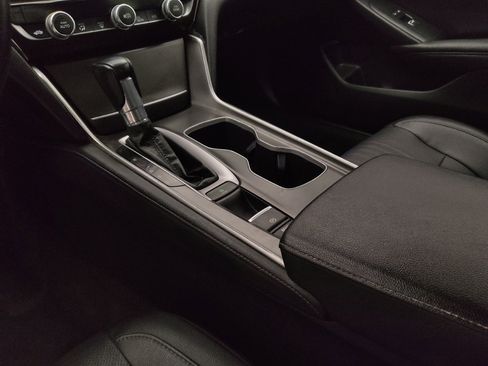 Used 2019 Honda Accord EX-L image 26