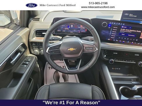 Used 2025 Chevrolet Tahoe Premier AWD/4WD image 11