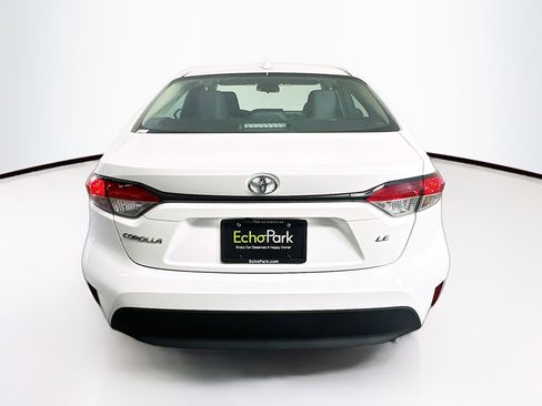Used 2024 Toyota Corolla LE image 7