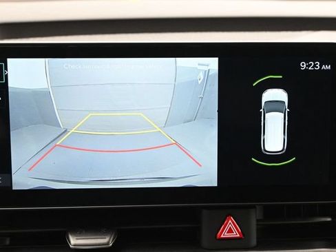 Used 2025 Kia Carnival EX FWD image 12
