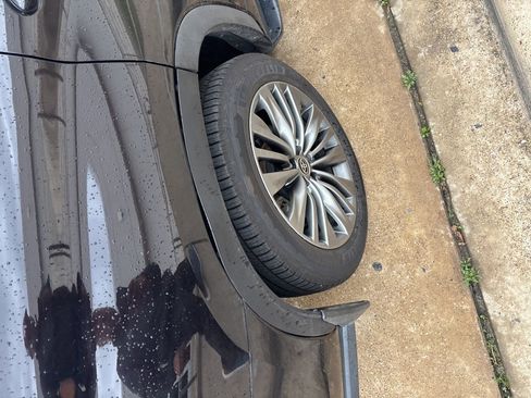 Used 2020 Toyota Highlander Platinum image 4