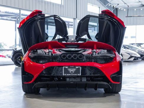 Used 2021 McLaren 765LT image 5