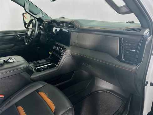 Used 2024 GMC Sierra 3500 AT4 w/ AT4 Premium Plus Package image 31