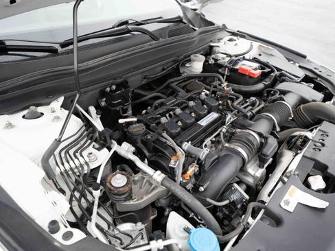 Used 2019 Honda Accord Sport image 31