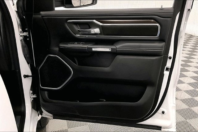 Used 2022 RAM 1500 Laramie AWD/4WD image 22