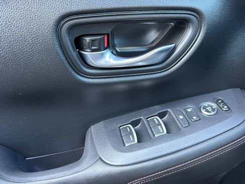 Used 2024 Honda HR-V Sport image 13