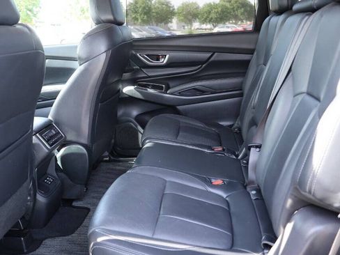Used 2023 Subaru Ascent Limited AWD/4WD image 18