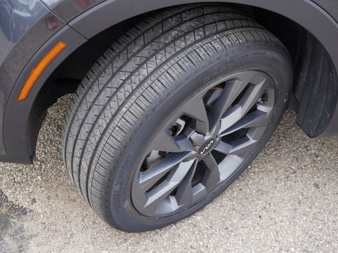 Certified 2023 Kia Sorento X-Line EX AWD/4WD image 13