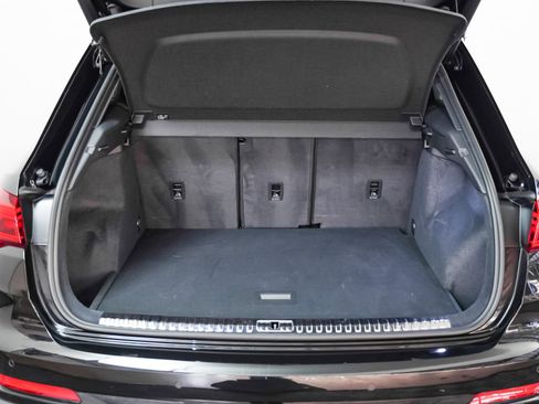 Certified 2024 Audi Q3 2.0T Premium image 8