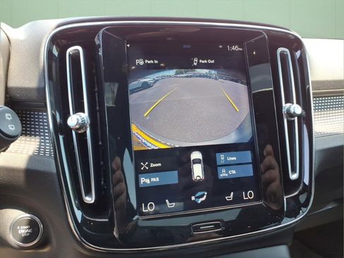 Used 2019 Volvo XC40 T5 R-Design AWD/4WD image 25