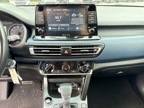 Used 2021 Kia Seltos S AWD/4WD image 22