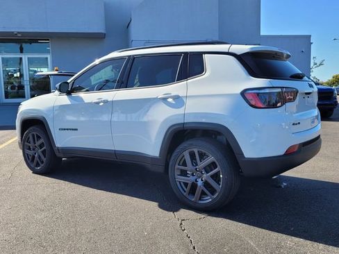 New 2026 Jeep Compass Latitude image 5