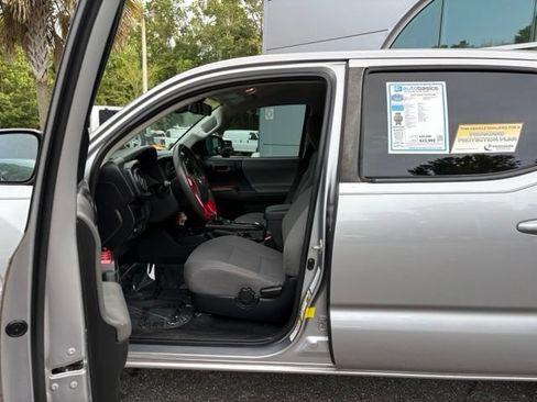 Used 2019 Toyota Tacoma SR w/ SR Convenience Package RWD image 11
