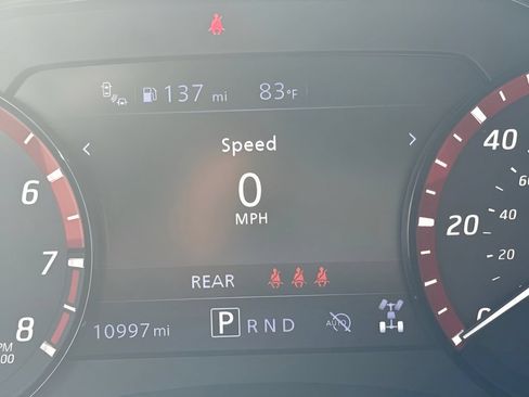 Used 2025 Nissan Frontier PRO-4X w/ Pro Convenience Package AWD/4WD image 15
