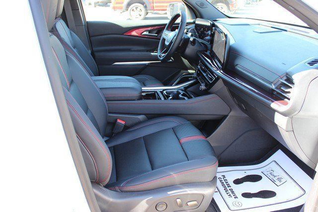 Used 2026 Chevrolet Traverse RS AWD/4WD image 15