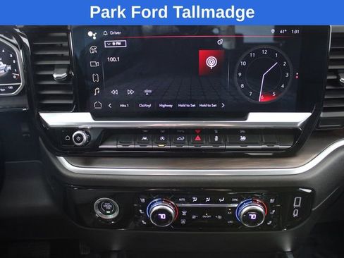 Used 2022 GMC Sierra 1500 SLT w/ SLT Convenience Package AWD/4WD image 18