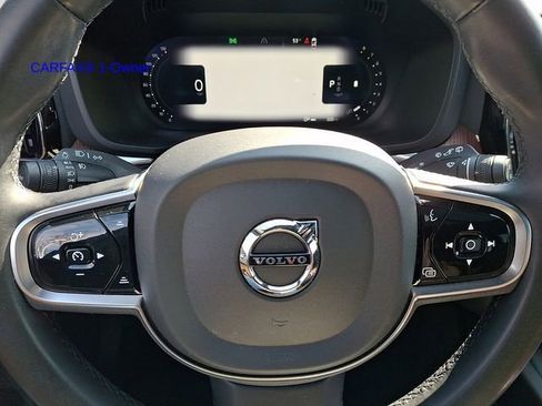 Certified 2023 Volvo XC60 B5 Plus w/ Climate Package image 19