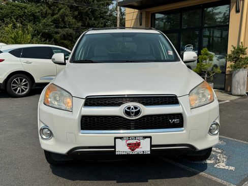 Used 2011 Toyota RAV4 Limited AWD/4WD image 2