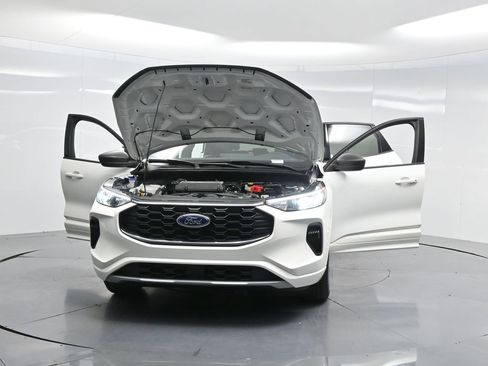 Used 2024 Ford Escape ST-Line w/ Tech Pack #1 image 31