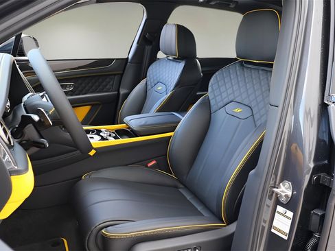 New 2025 Bentley Bentayga image 15