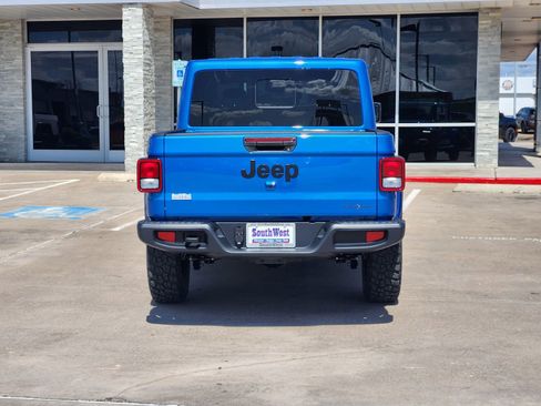 New 2026 Jeep Gladiator Sport image 8