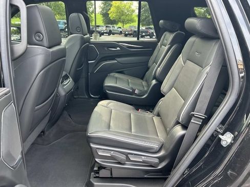 Used 2022 Cadillac Escalade Sport w/ Touring Package AWD/4WD image 18