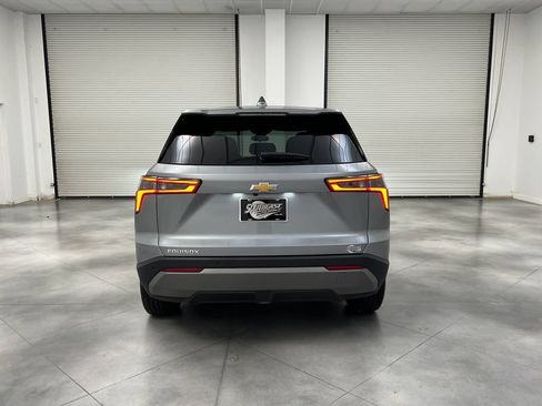 Used 2026 Chevrolet Equinox LT FWD image 8
