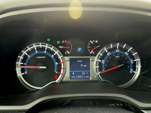 Used 2018 Toyota 4Runner SR5 image 18