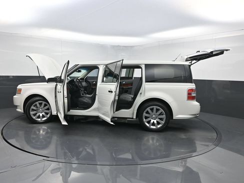 Used 2012 Ford Flex Limited FWD image 34