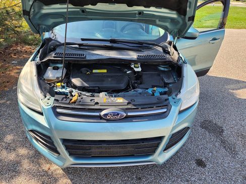 Used 2013 Ford Escape SE FWD image 30