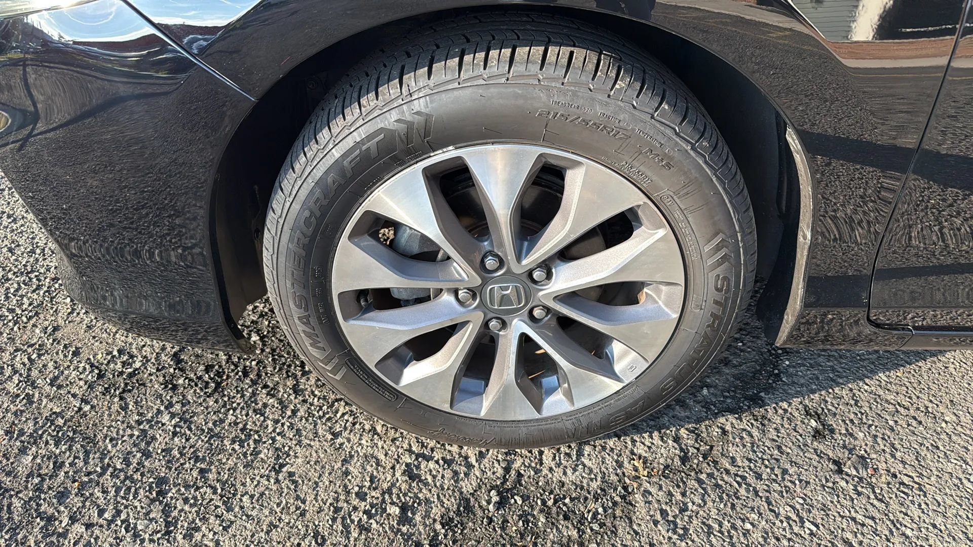 Used 2015 Honda Accord EX-L image 9
