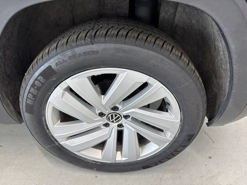 Used 2020 Volkswagen Atlas Cross Sport SE AWD/4WD image 8