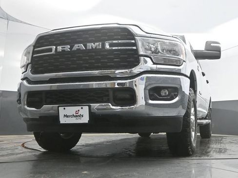 Used 2024 RAM 2500 Big Horn AWD/4WD image 35