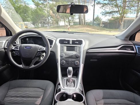 Used 2016 Ford Fusion SE FWD image 20