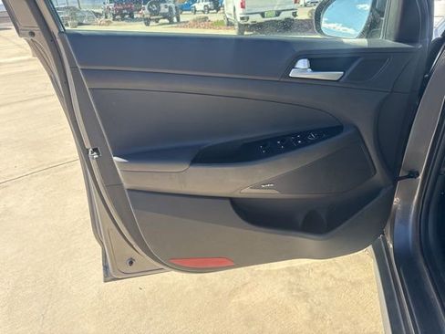 Used 2020 Hyundai Tucson Sport image 16