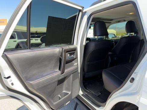 Used 2023 Toyota 4Runner TRD Off-Road Premium w/ Off Road Premium Plus Package image 13