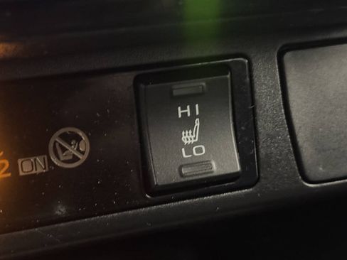 Used 2019 Toyota RAV4 XSE AWD/4WD image 35