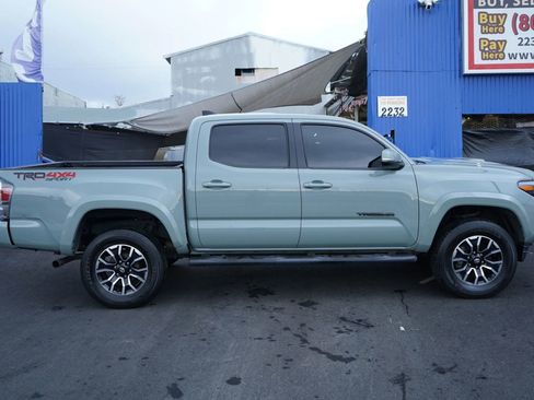 Used 2023 Toyota Tacoma 4x4 Double Cab image 9