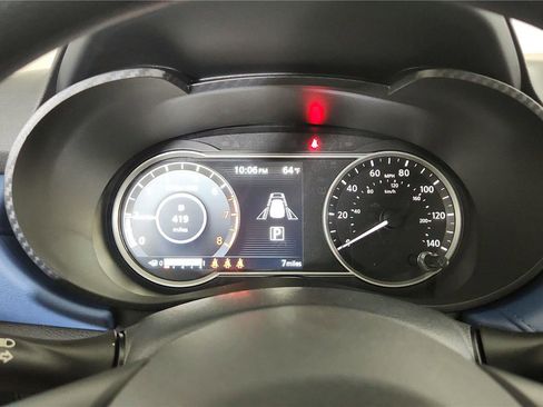 New 2025 Nissan Versa SV w/ Trunk Package image 28