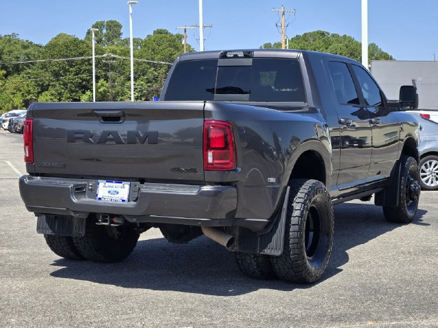 Used 2026 RAM 3500 Laramie AWD/4WD image 7