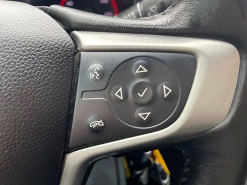 Used 2015 GMC Canyon SLT image 17