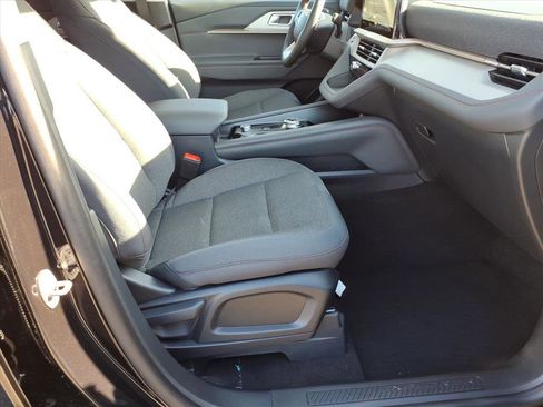 New 2026 Ford Explorer Active AWD/4WD image 9