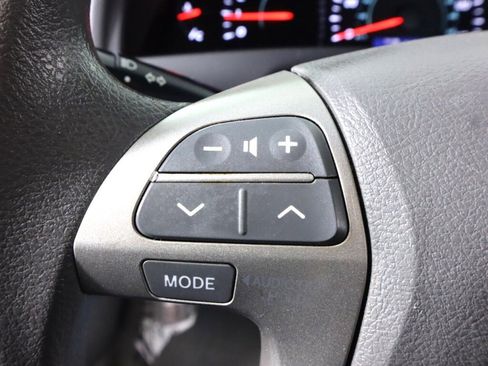 Used 2007 Toyota Camry LE image 12