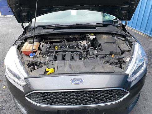 Used 2018 Ford Focus SE image 6