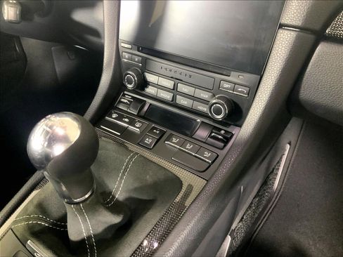 Certified 2022 Porsche 718 Cayman GT4 RWD image 21