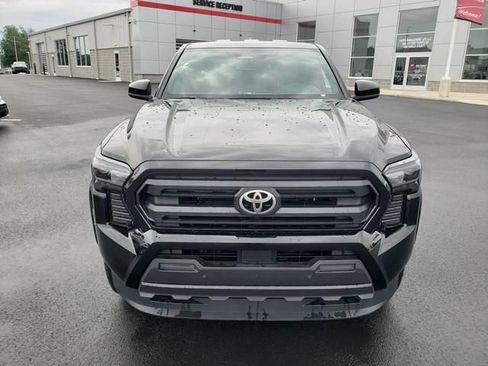 Used 2024 Toyota Tacoma SR w/ SR Upgrade Package AWD/4WD image 2