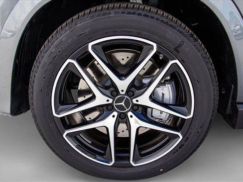 New 2026 Mercedes-Benz GLE 53 AMG 4MATIC Coupe image 9